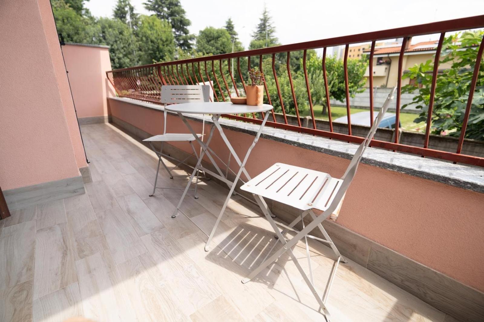 Design Villa-Milano & Rho Fiera Sedriano ภายนอก รูปภาพ